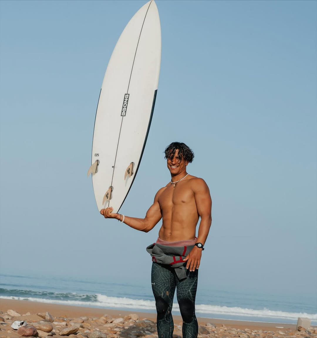 Head Surf Coach Kabir